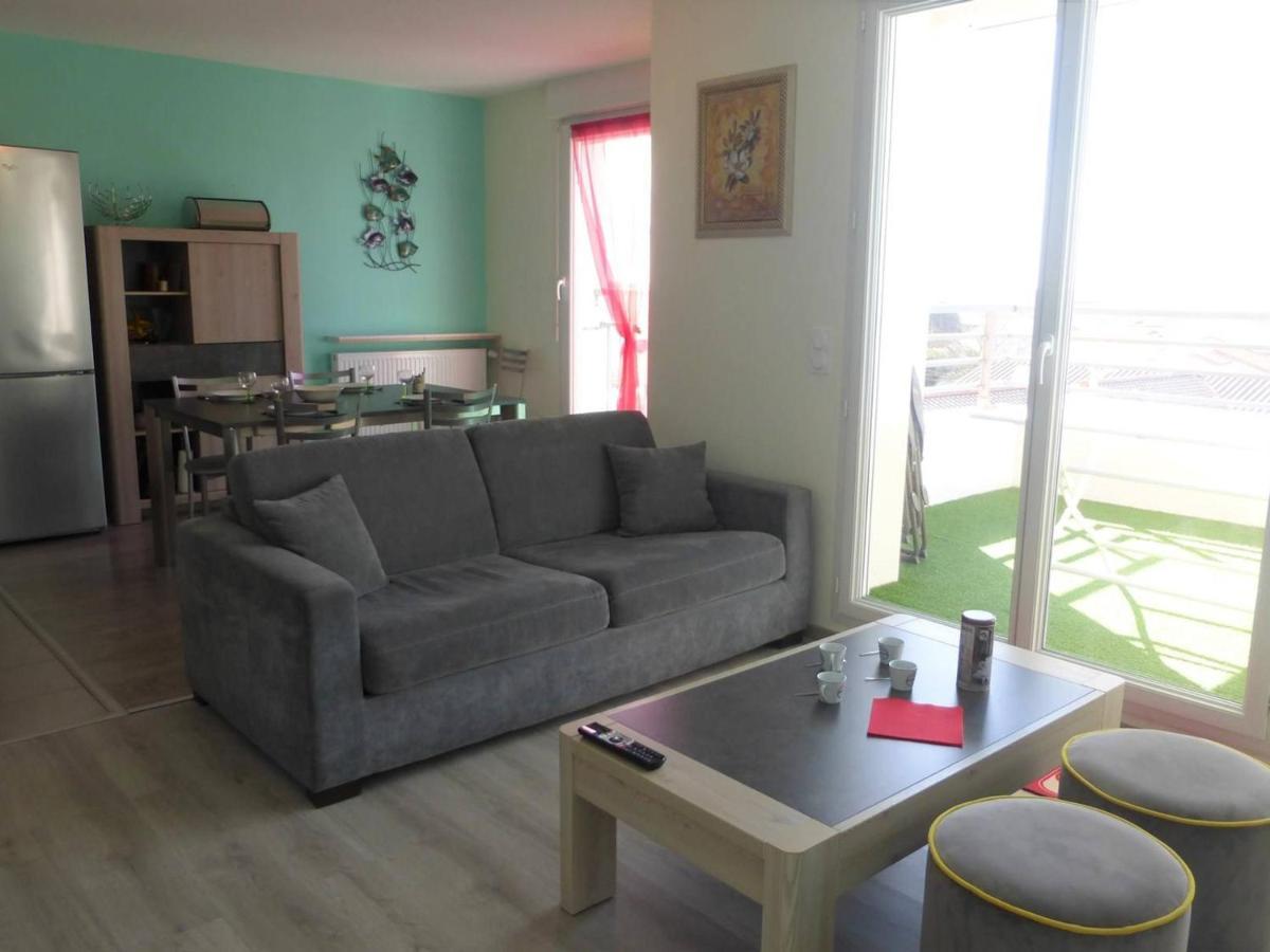 Appartement 2 Pieces Avec Balcon, Parking Et Proche Plage A Saint-Gilles-Croix-De-Vie - Fr-1-224-587 Eksteriør billede