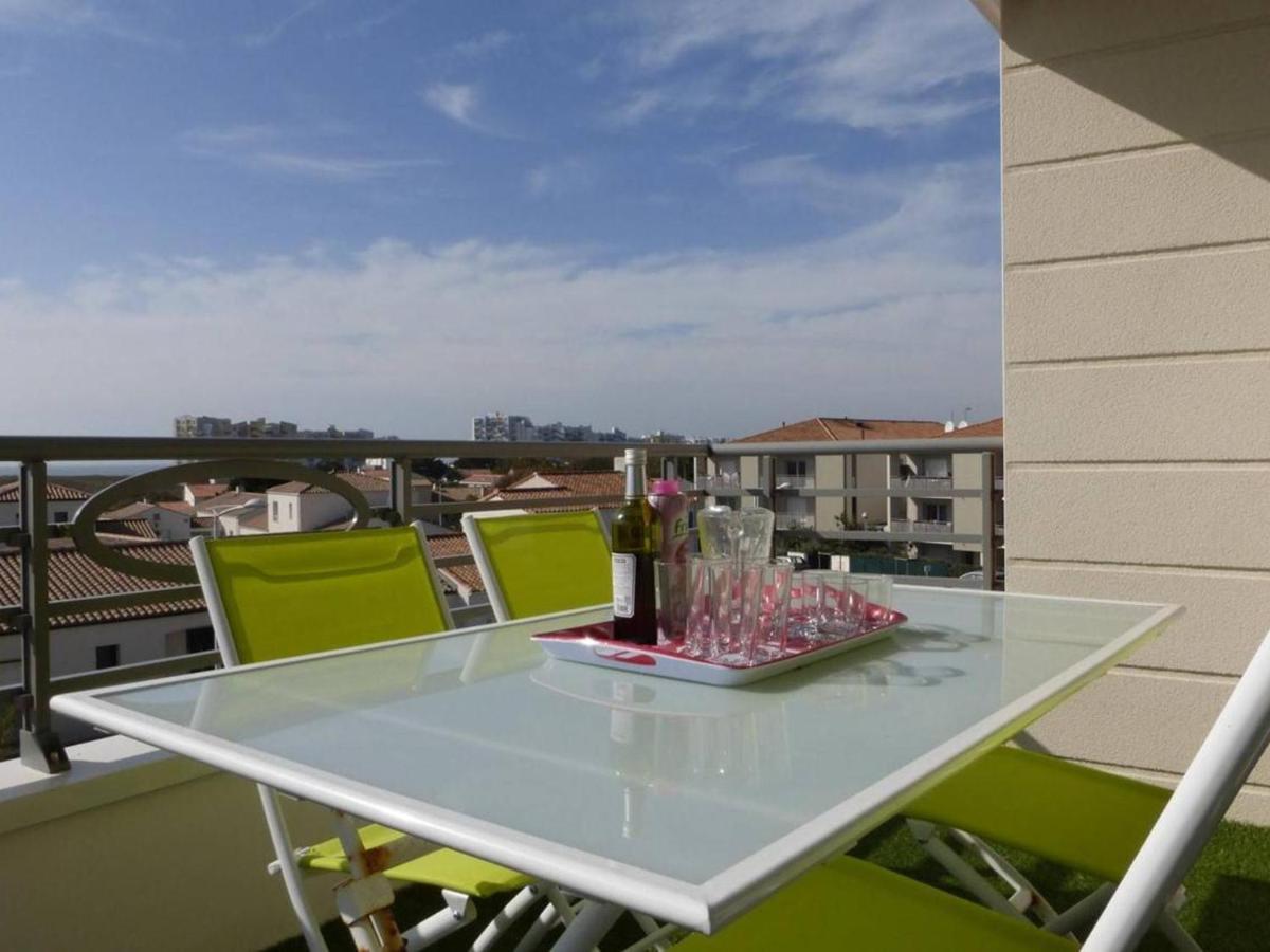 Appartement 2 Pieces Avec Balcon, Parking Et Proche Plage A Saint-Gilles-Croix-De-Vie - Fr-1-224-587 Eksteriør billede